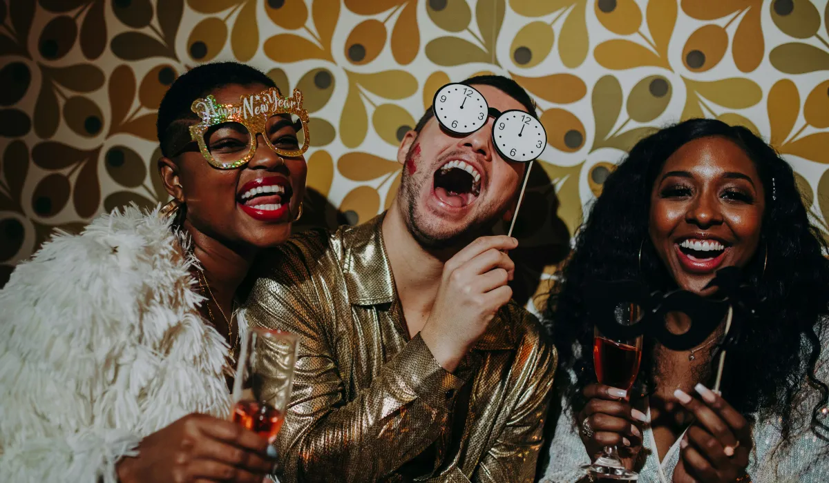 Meer dan alleen een feestje: zo draagt een photobooth bij aan werkgeluk