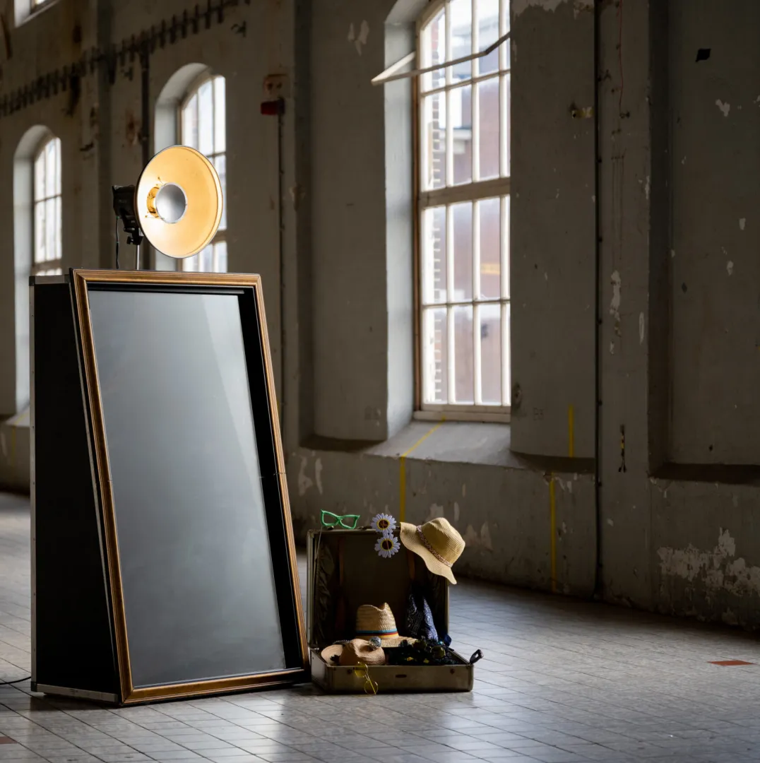 Mirror Booth 2